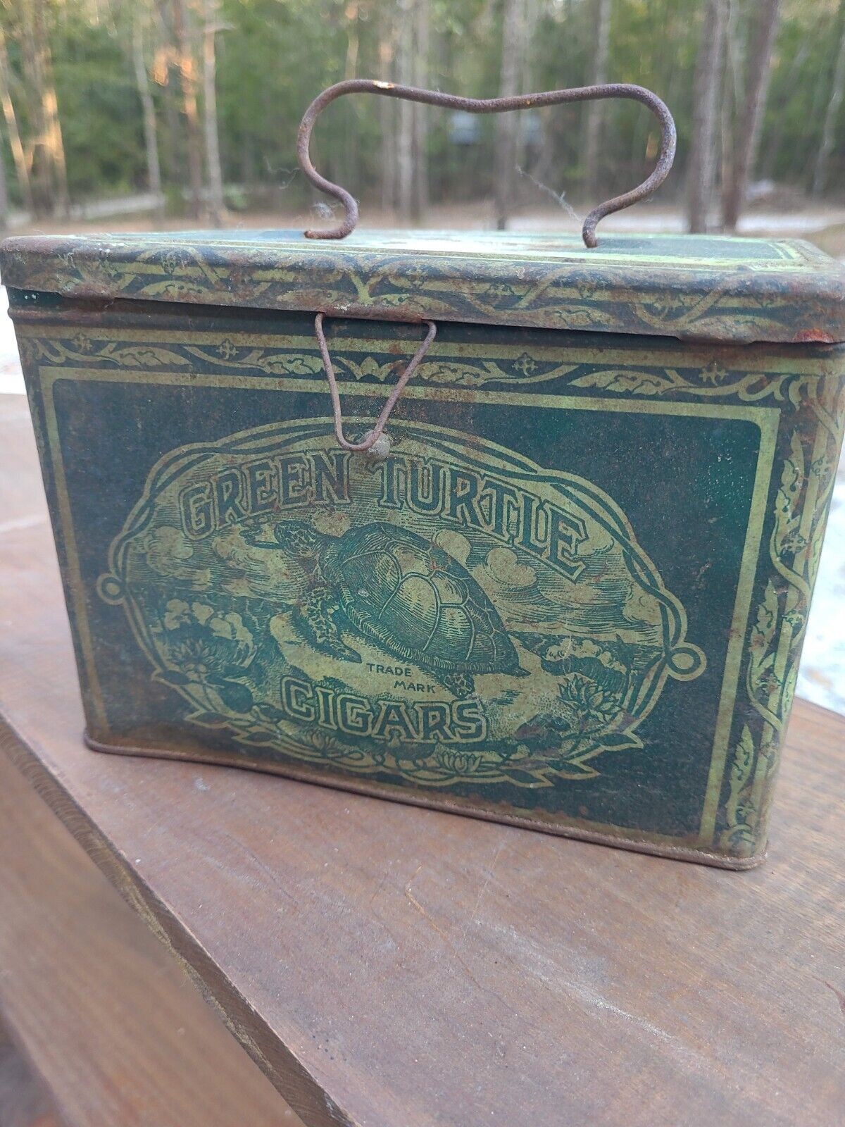 Green Turtle Cigars Antique Tin