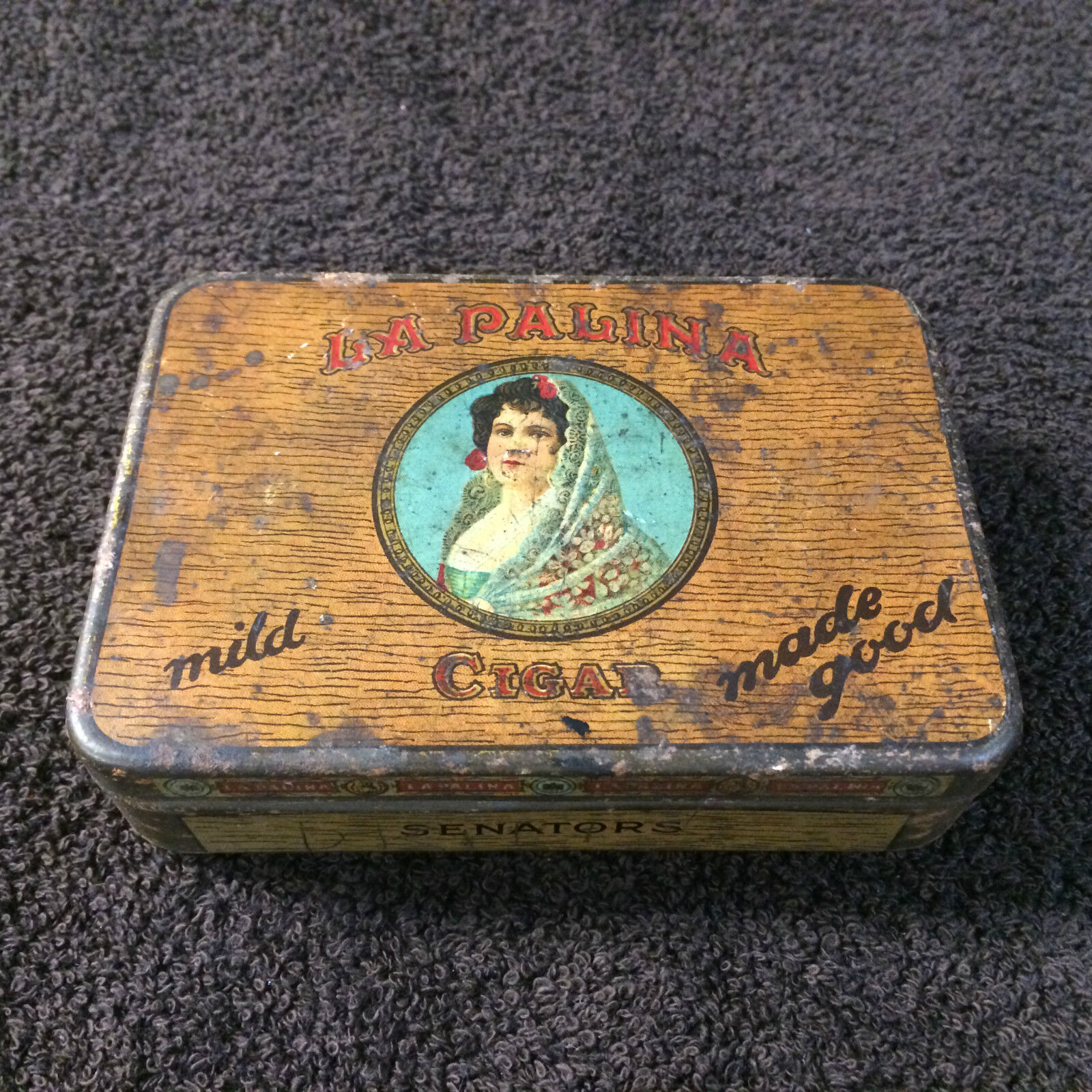 Vintage La Palina Cigar tin. Senators. Used