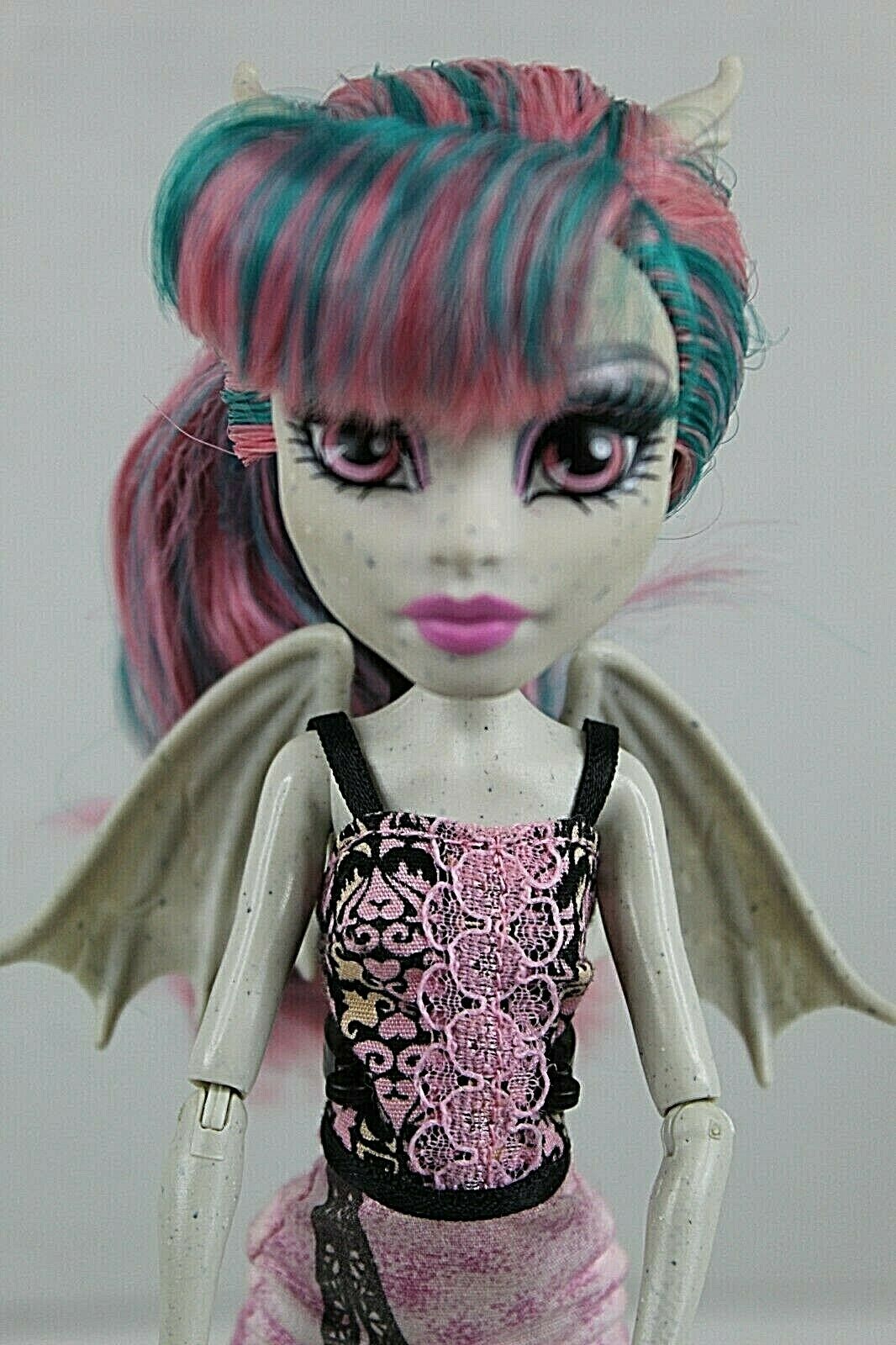 Monster High Doll Rochelle Goyle Scaris  Mattel